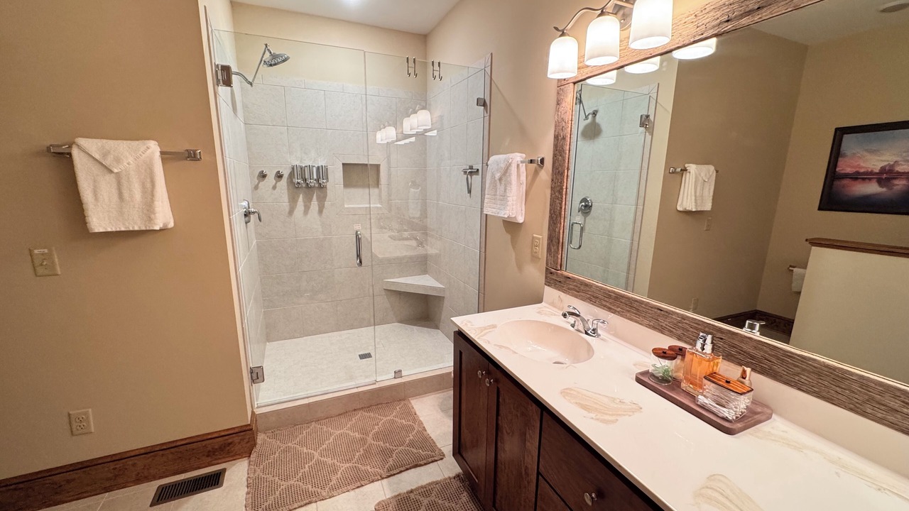 Photo of Bathroom in Foscoe