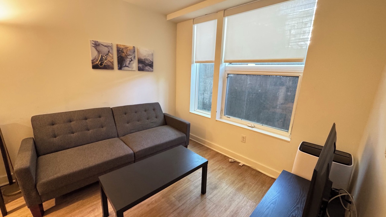 Photo of Livingroom in H Street Corridor