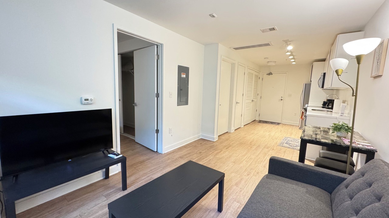 Photo of Livingroom in H Street Corridor