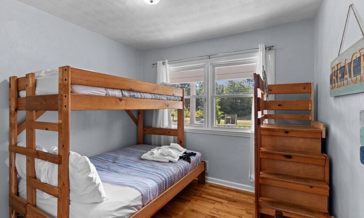 Photo of Bedroom in Murraysville