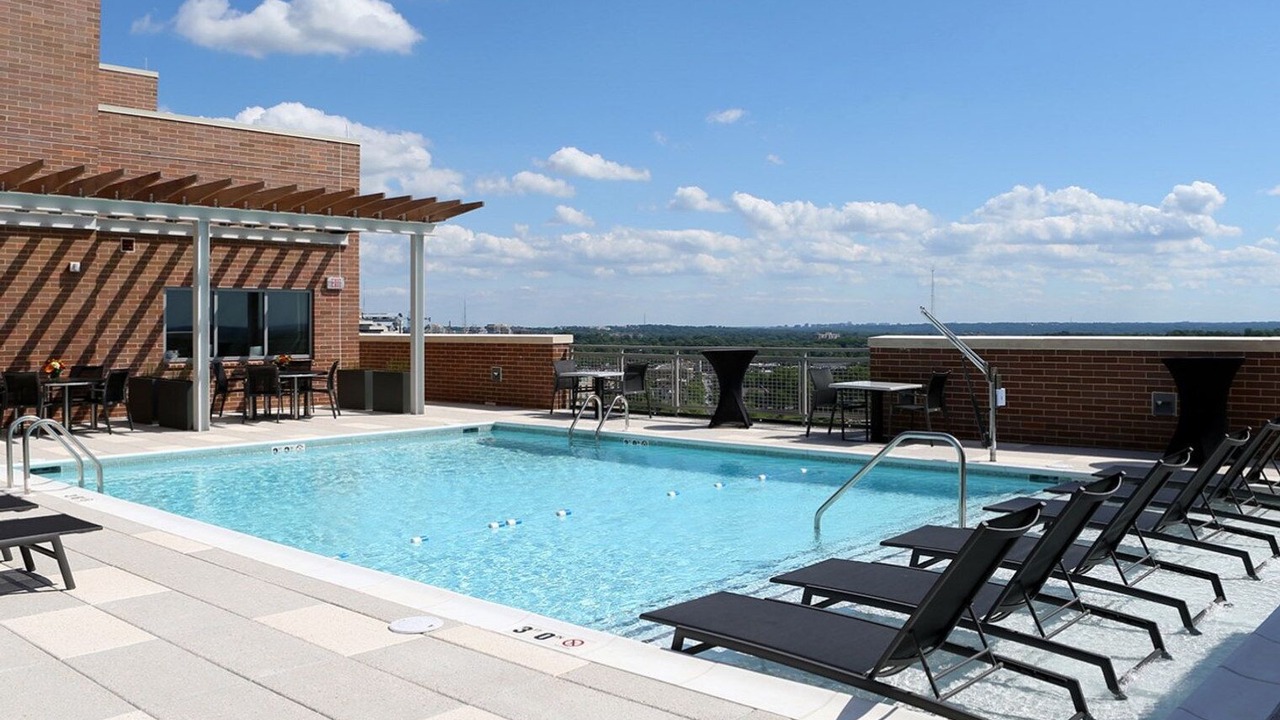 Photo of Outdoor in Woodmont Triangle