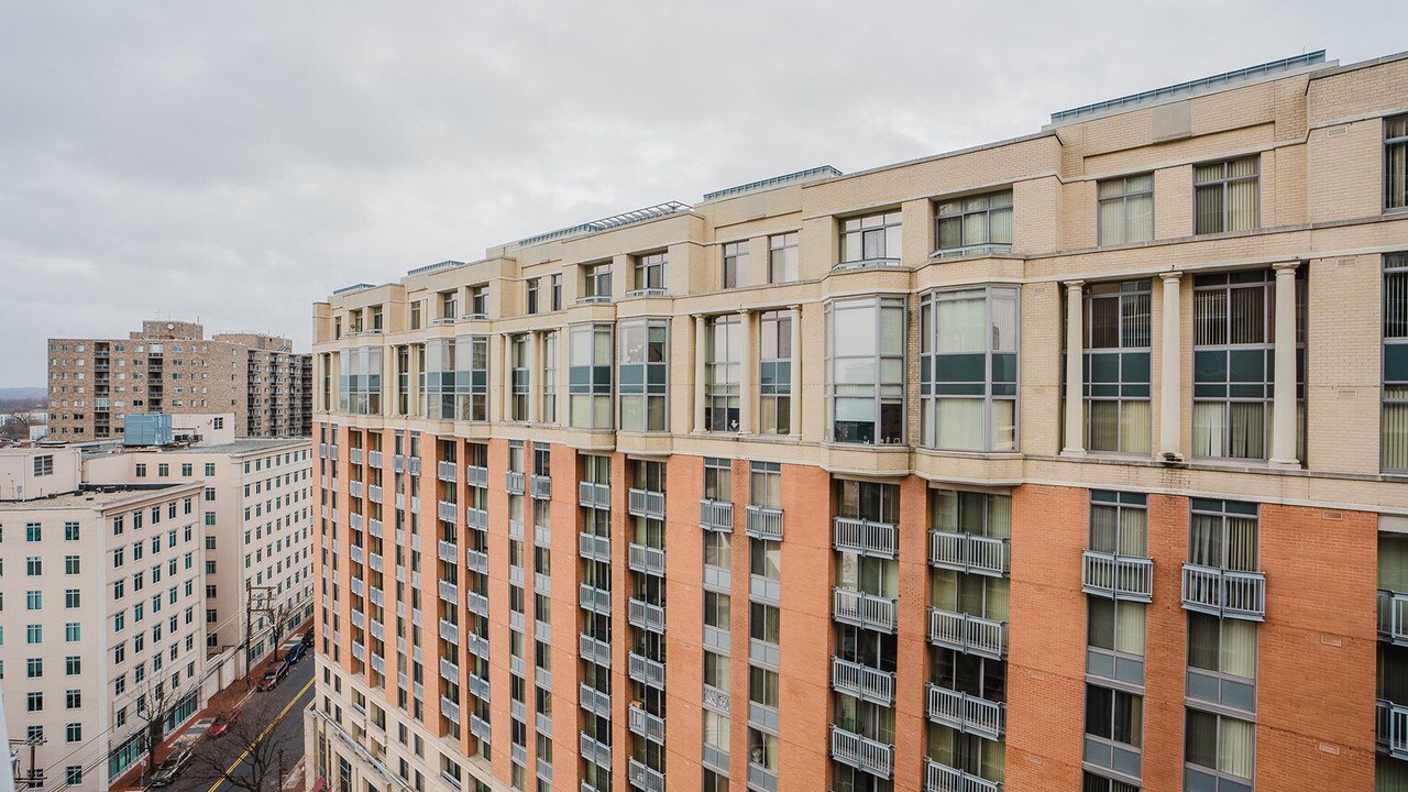 Photo of Outdoor in Woodmont Triangle