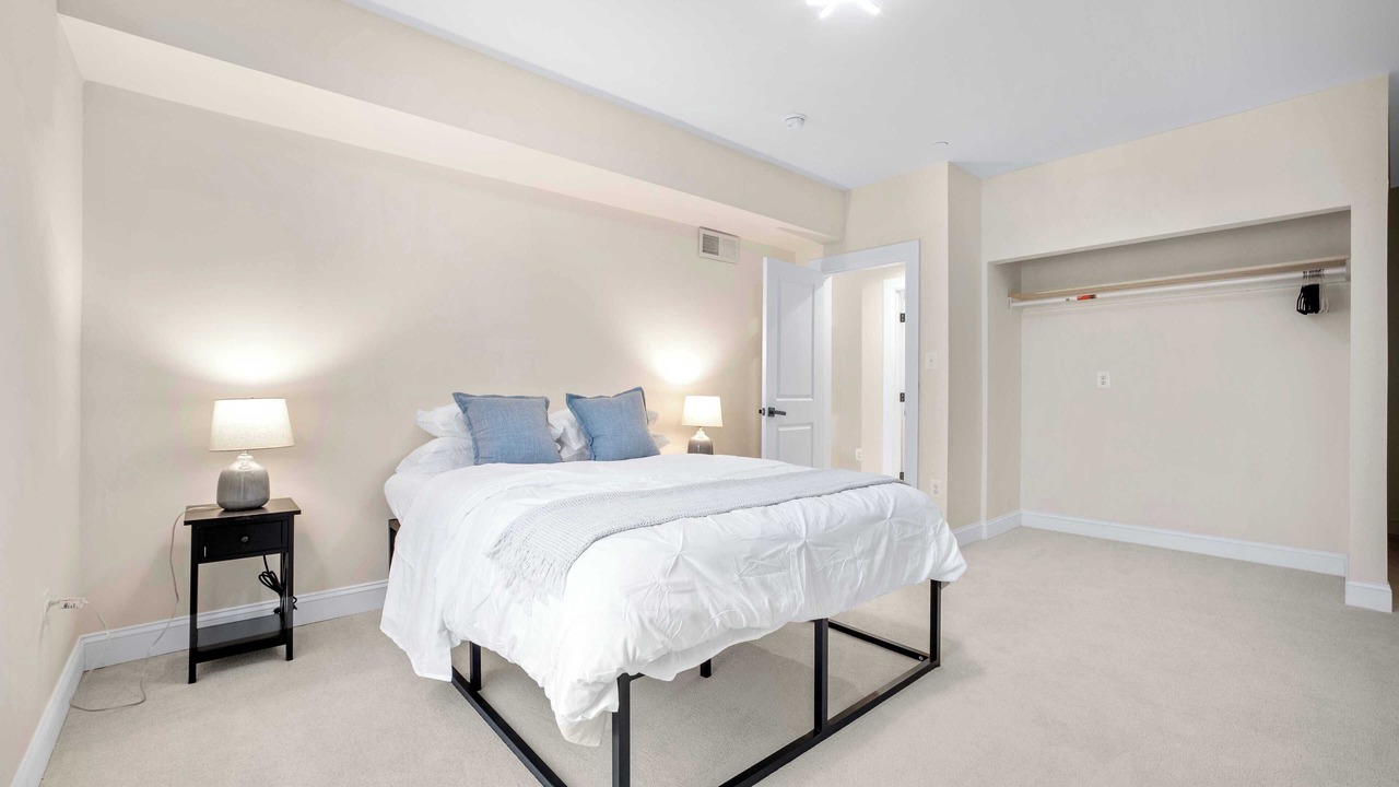 Photo of Bedroom in Linganore-Bartonsville