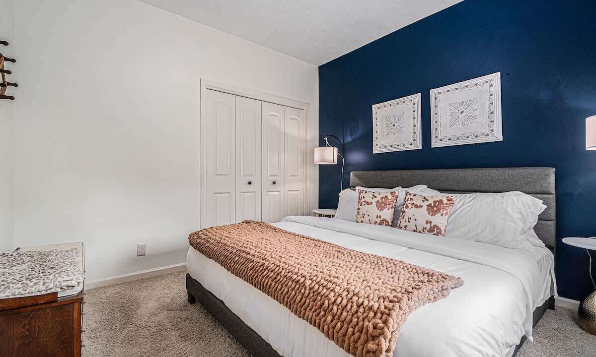Photo of Bedroom in Millard
