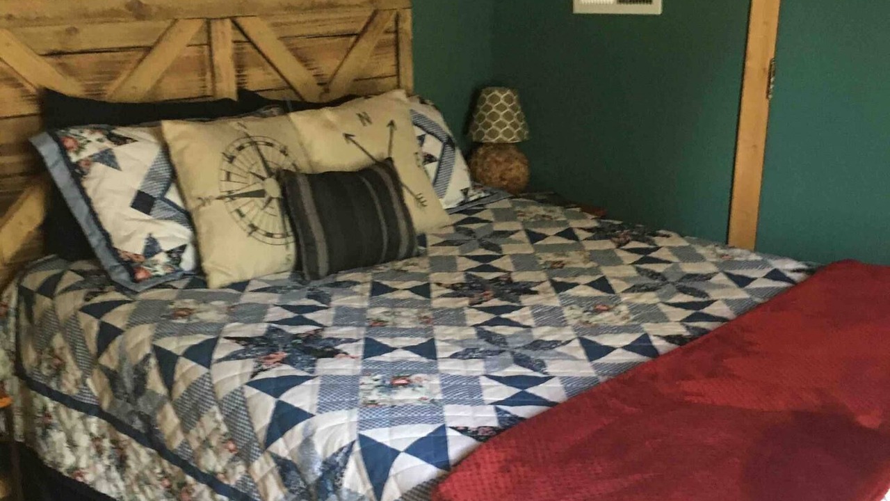 Photo of Bedroom in Dunlap