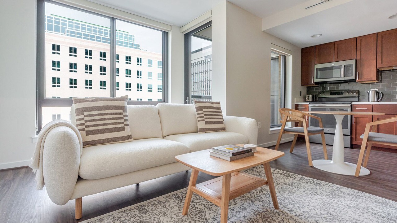 Photo of Livingroom in Ballston
