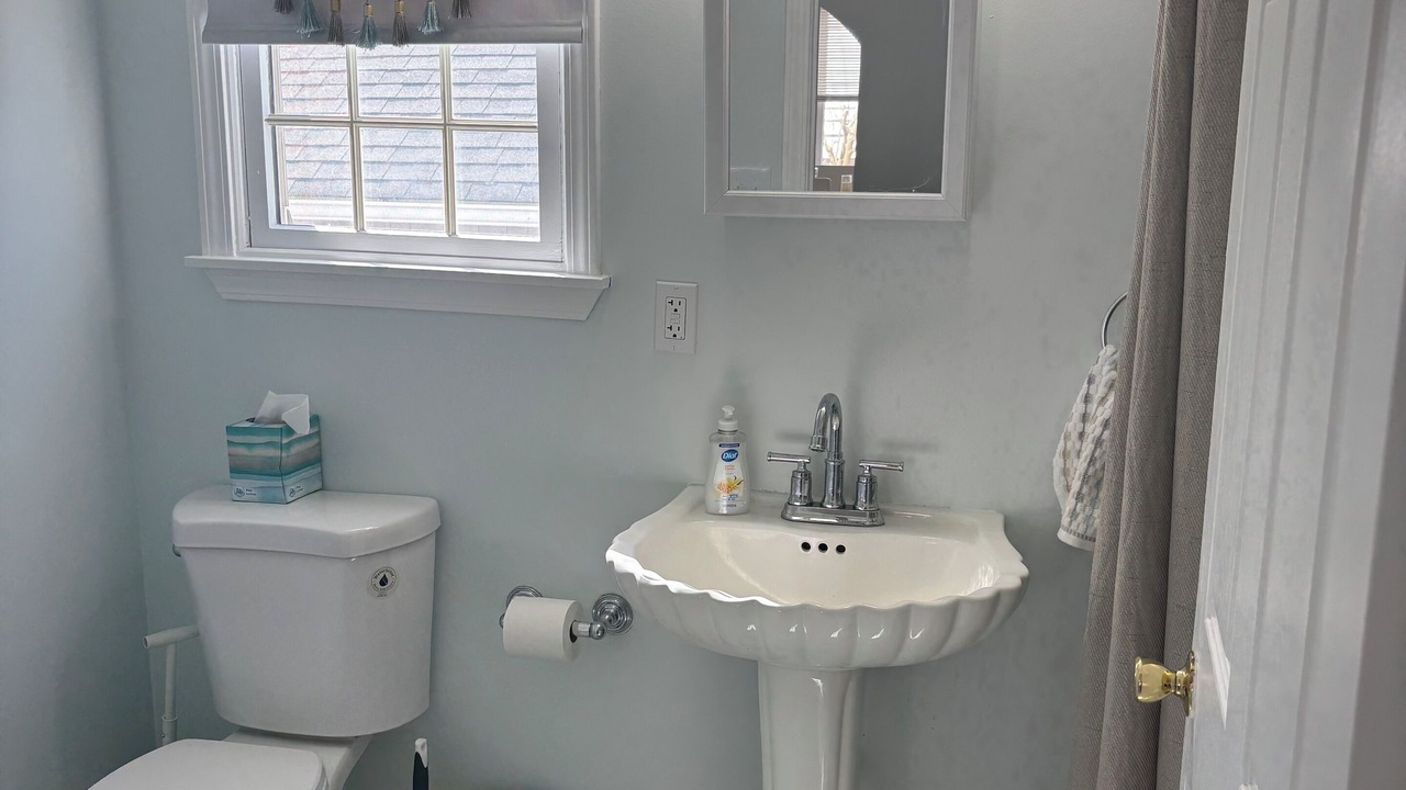 Photo of Bathroom in Ocean Gate