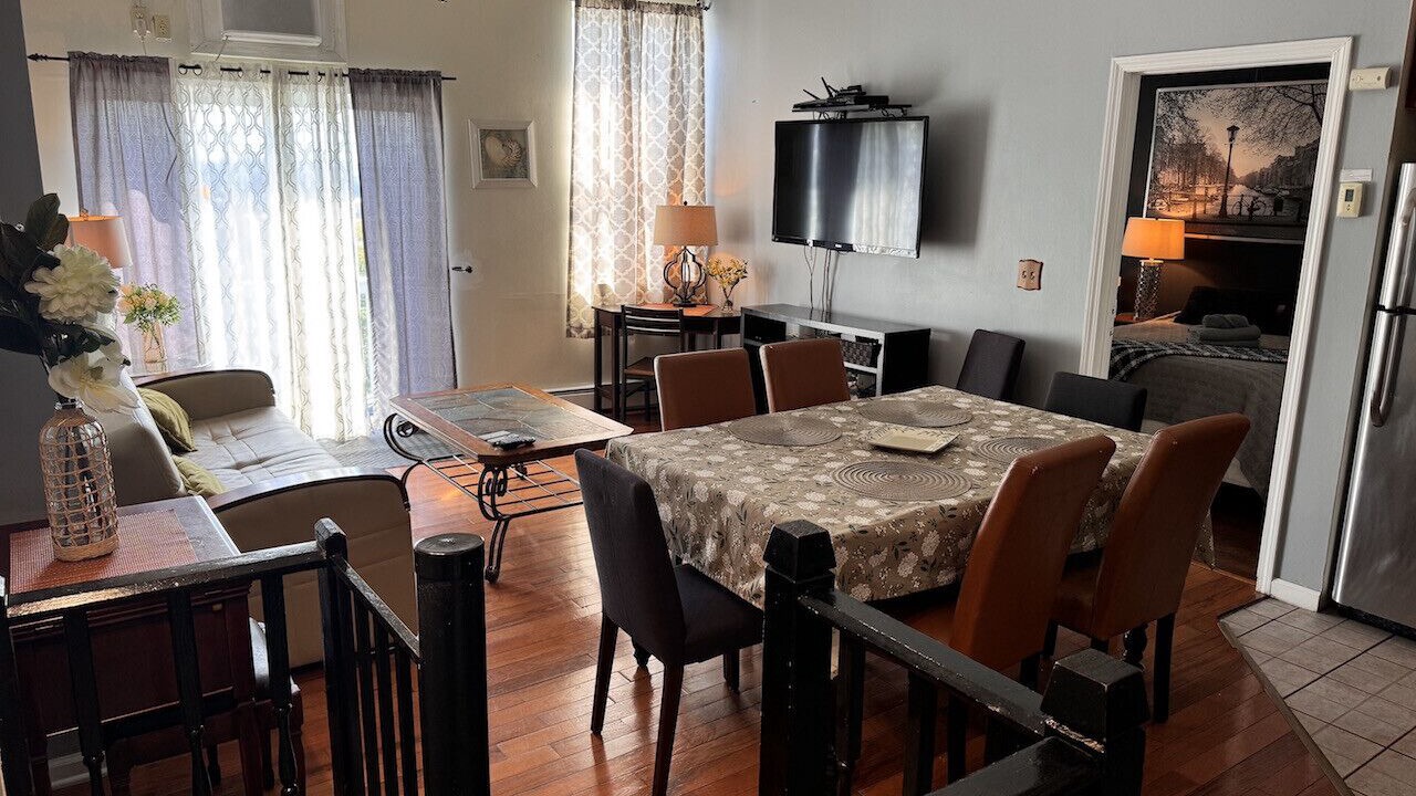 Photo of Livingroom in Union City