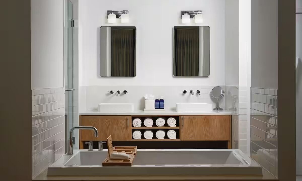 Photo of Bathroom in Long Branch