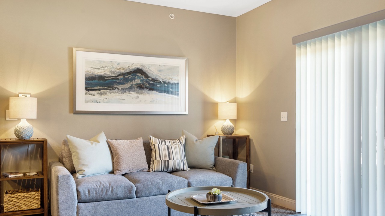 Photo of Livingroom in West Des Moines