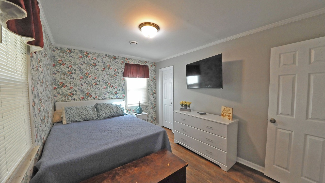 Photo of Bedroom in Rock Hall
