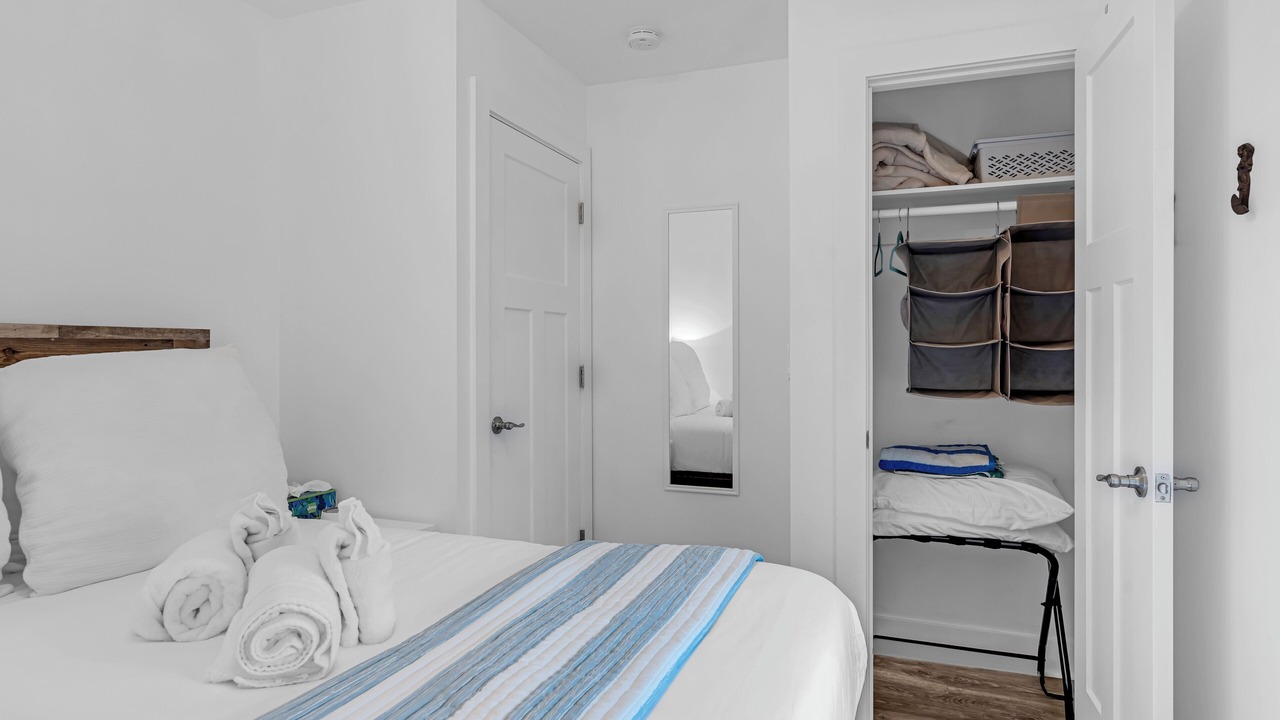 Photo of Bedroom in Wall