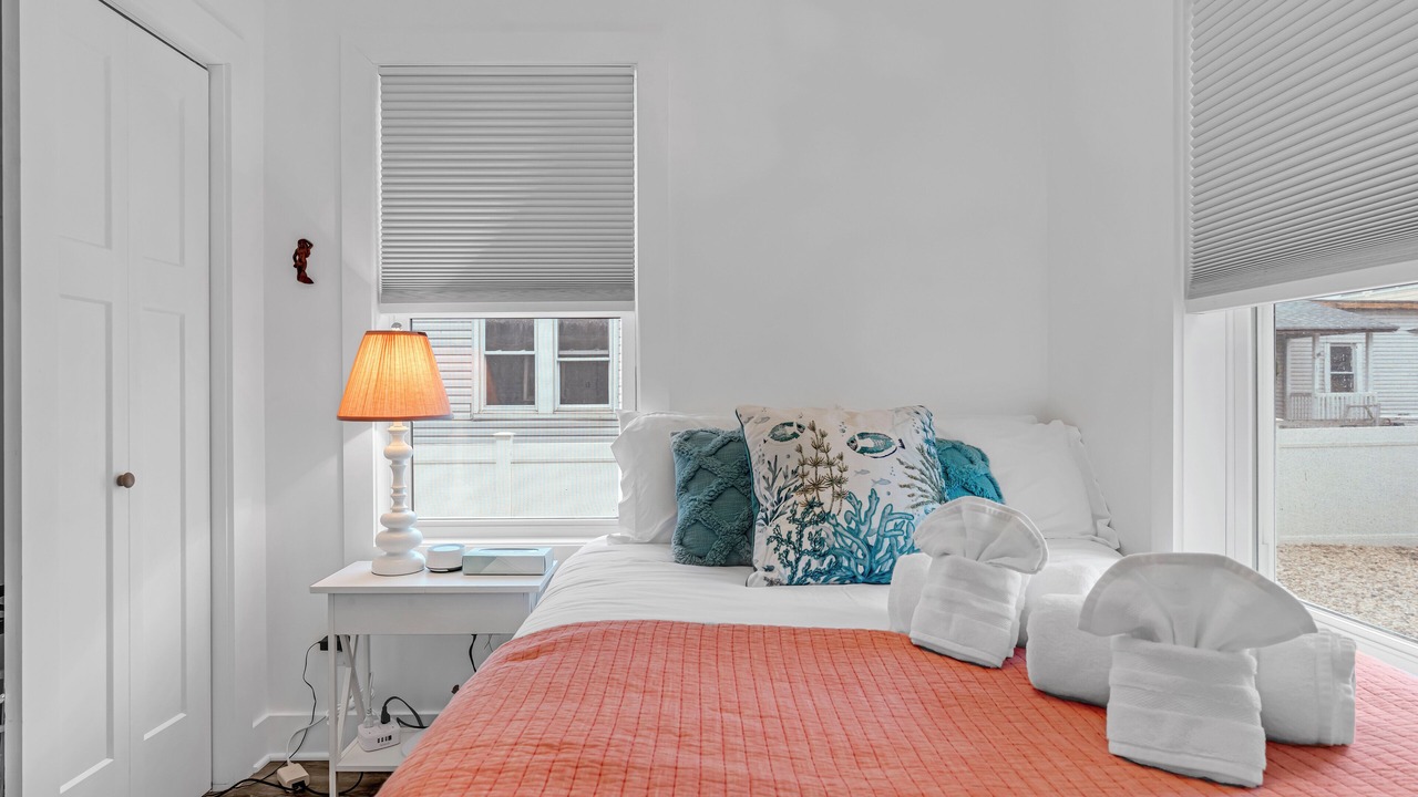 Photo of Bedroom in Wall