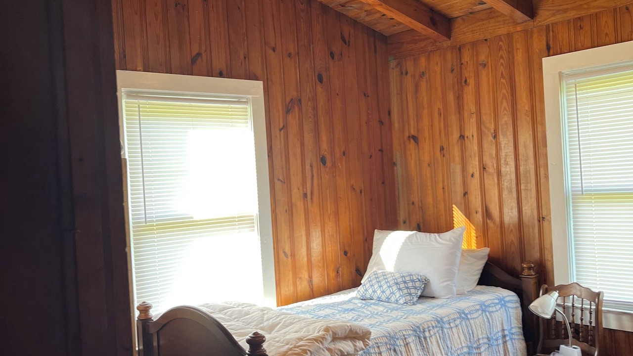 Photo of Bedroom in Hallsboro