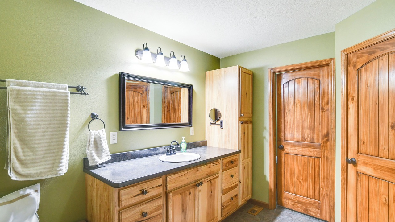 Photo of Bathroom in Pella