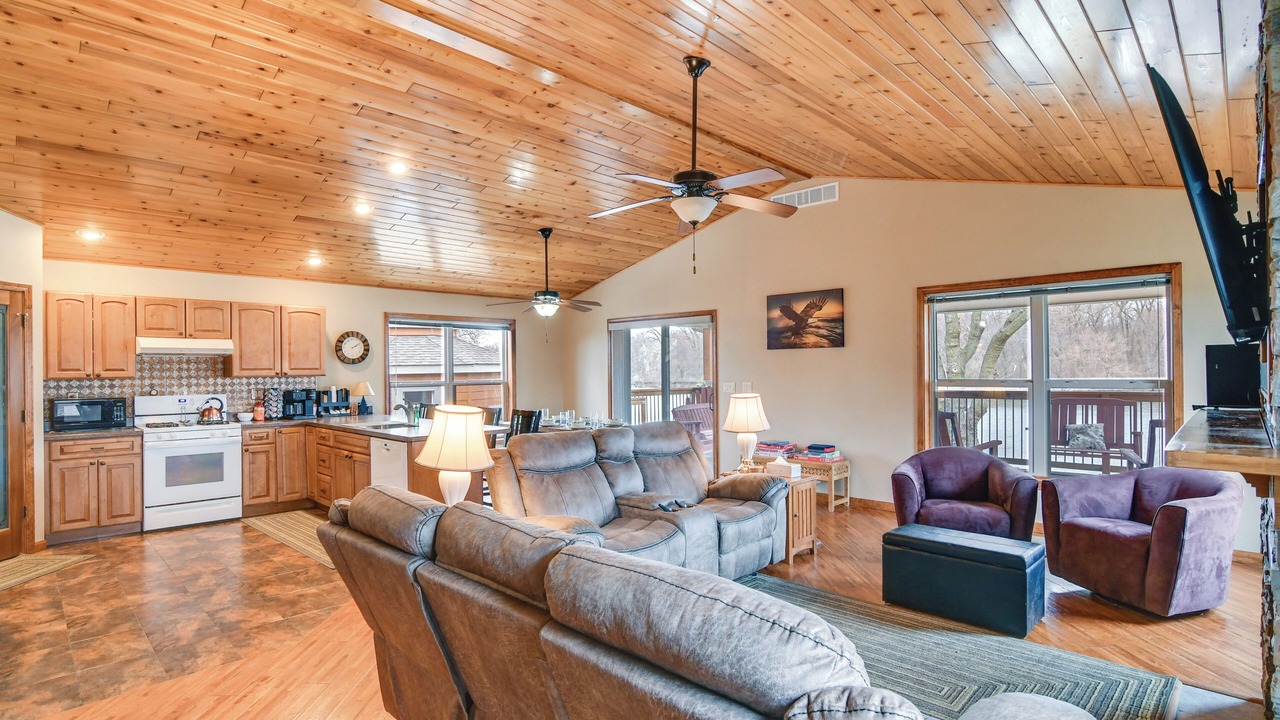 Photo of Bedroom in Pella