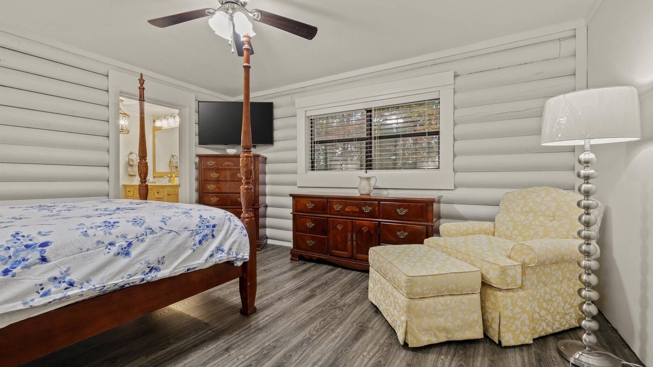 Photo of Bedroom in LaFayette