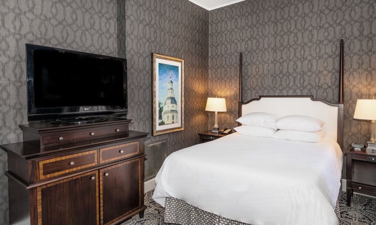 Photo of Bedroom in Historic District