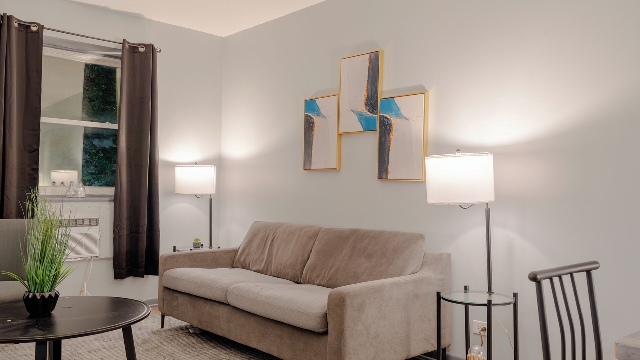 Photo of Livingroom in West Ridge