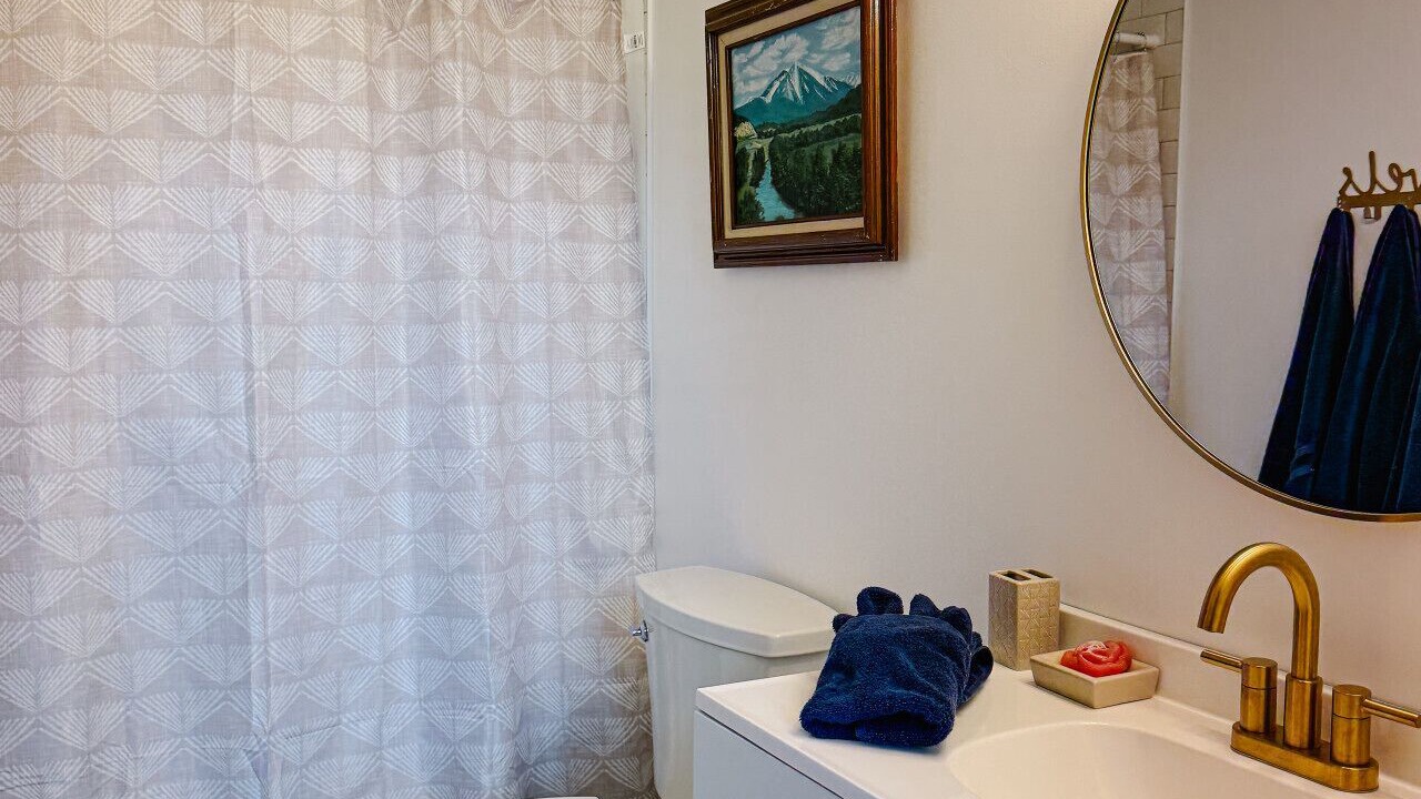 Photo of Bathroom in Cedar Bluff