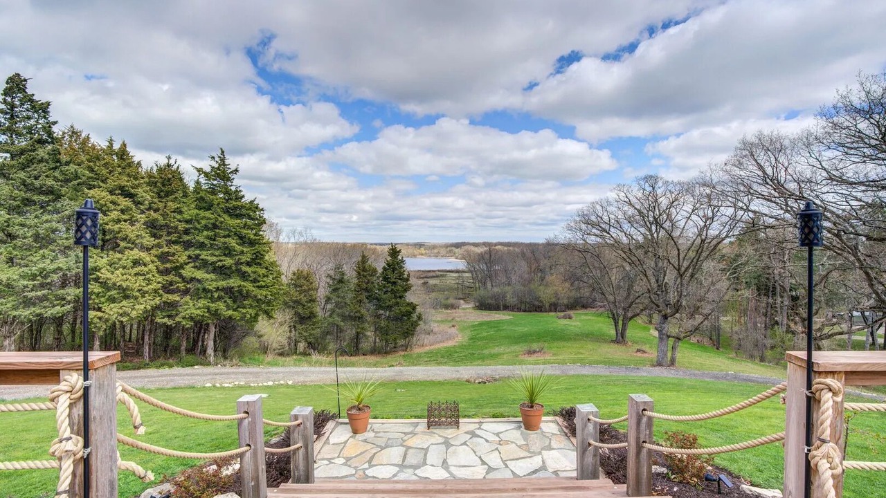 Photo of Outdoor in Spring Grove