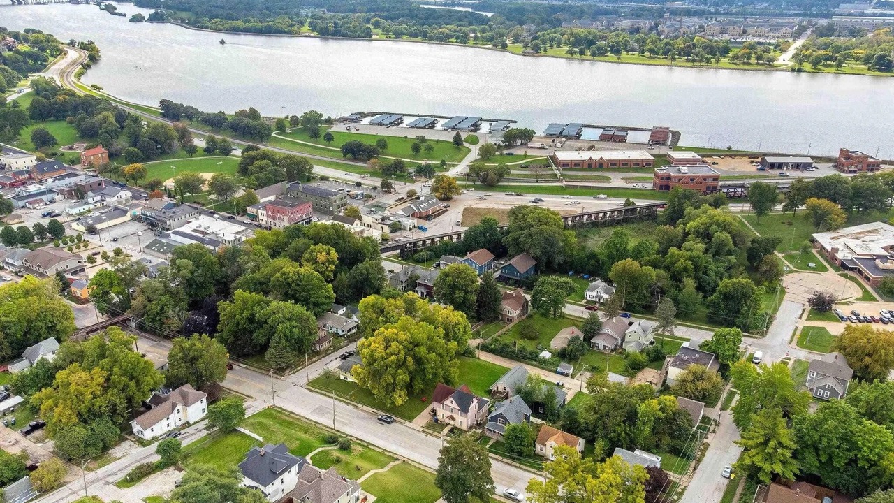 Photo of Outdoor in Davenport