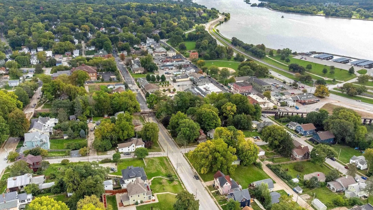 Photo of Outdoor in Davenport