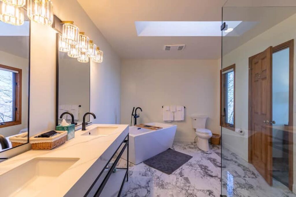 Photo of Bathroom in Beech Mountain