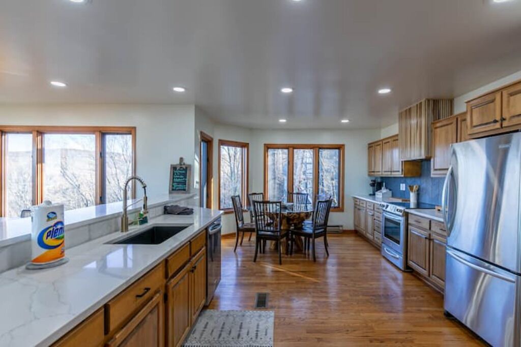Photo of Kitchen in Beech Mountain