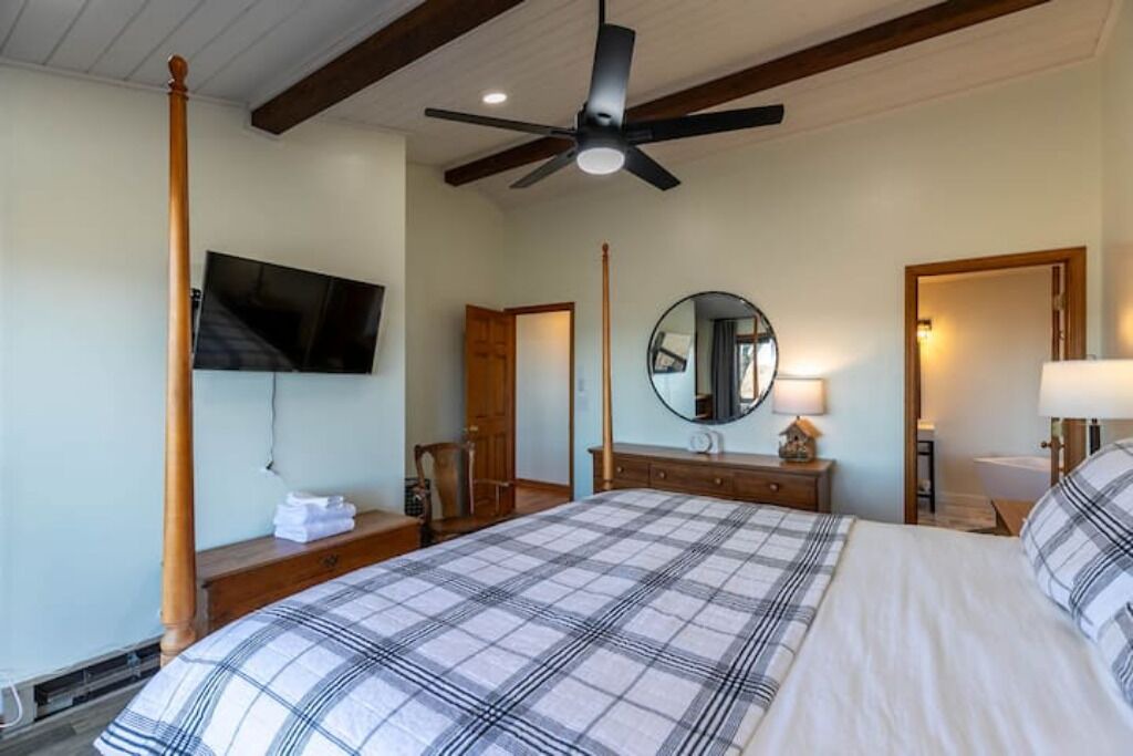 Photo of Bedroom in Beech Mountain