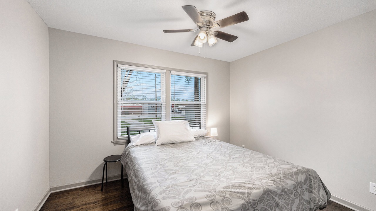Photo of Bedroom in Smithville