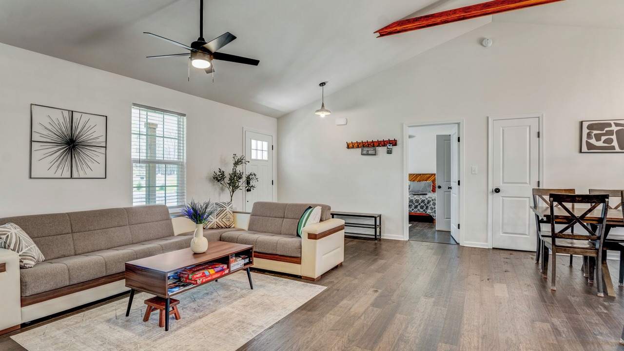 Photo of Livingroom in Livingston