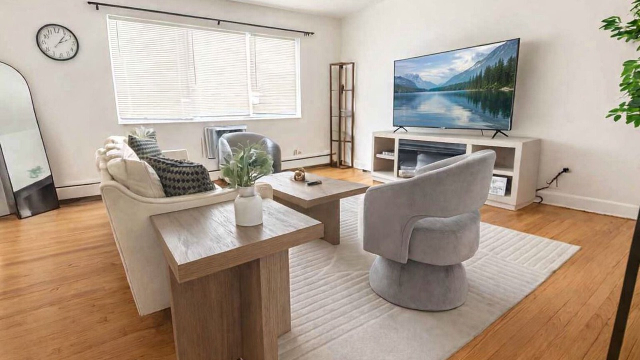 Photo of Livingroom in Des Plaines
