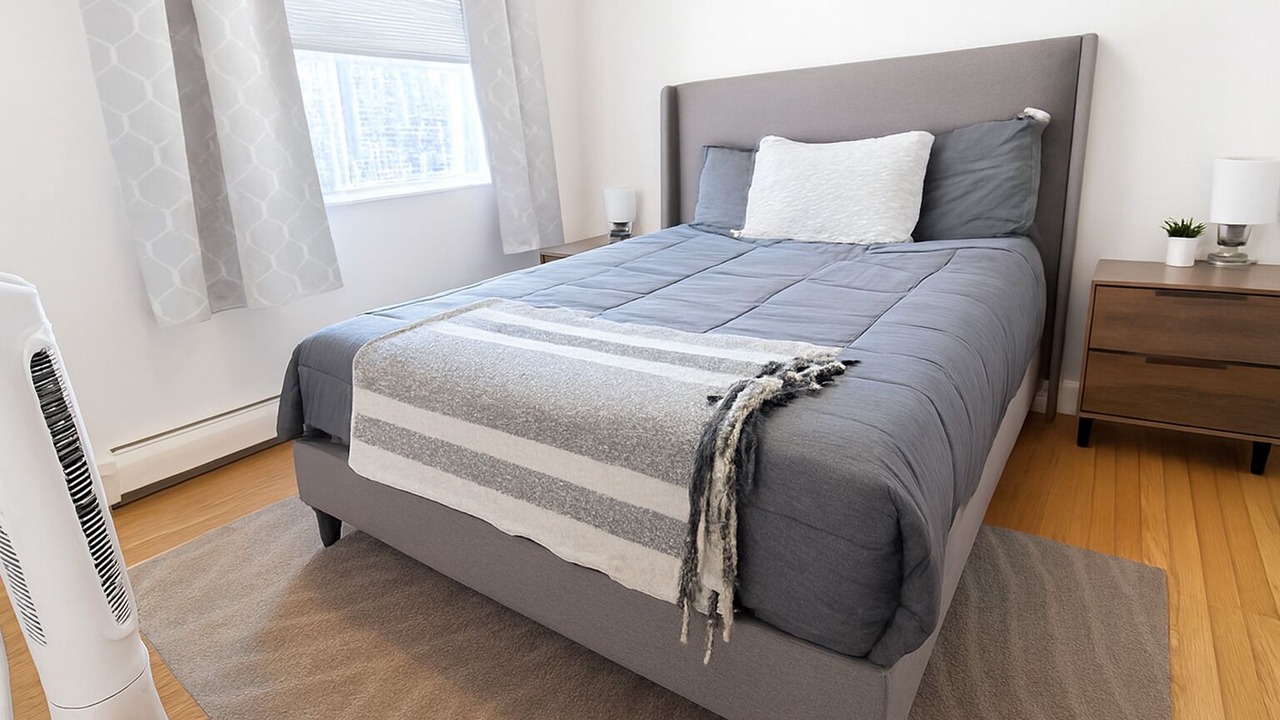 Photo of Bedroom in Des Plaines
