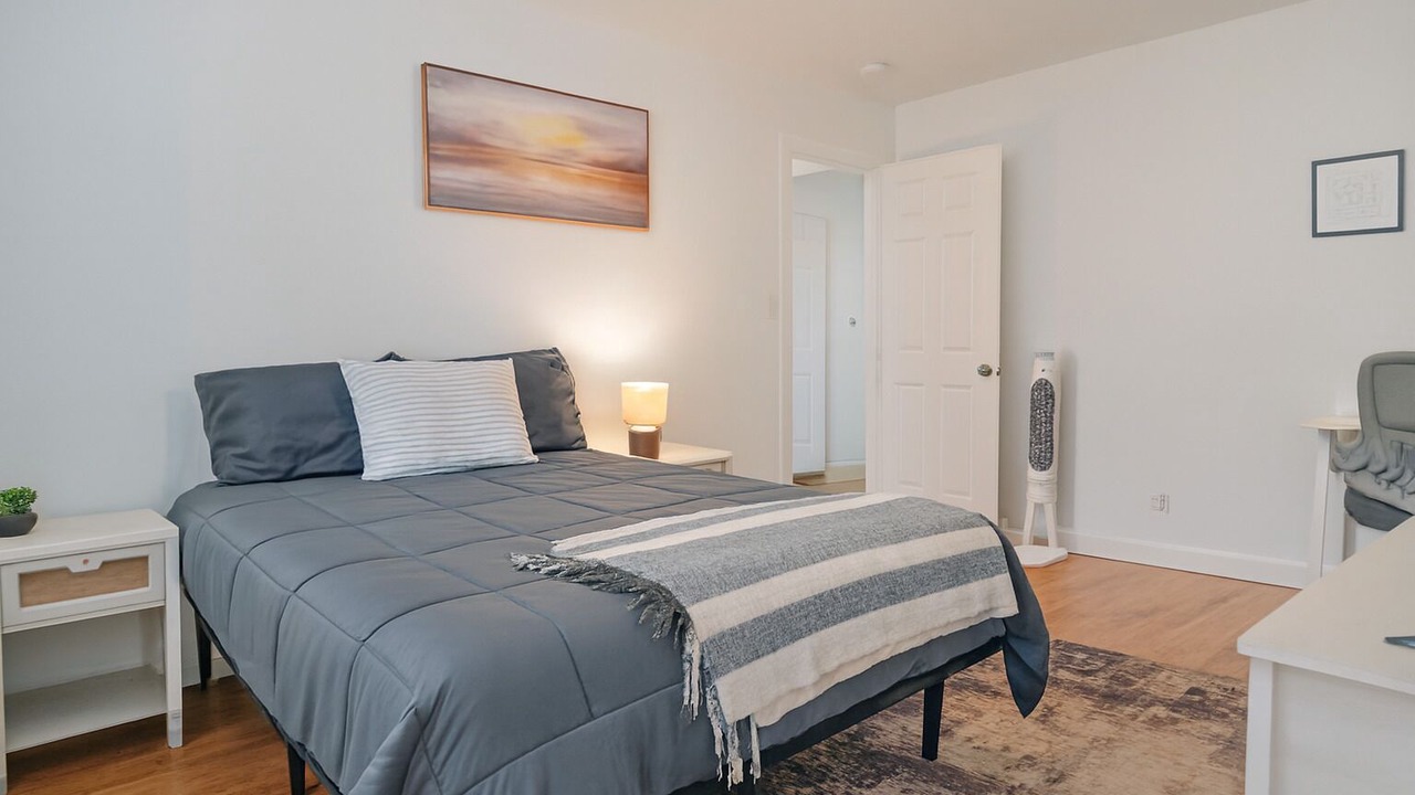 Photo of Bedroom in Des Plaines