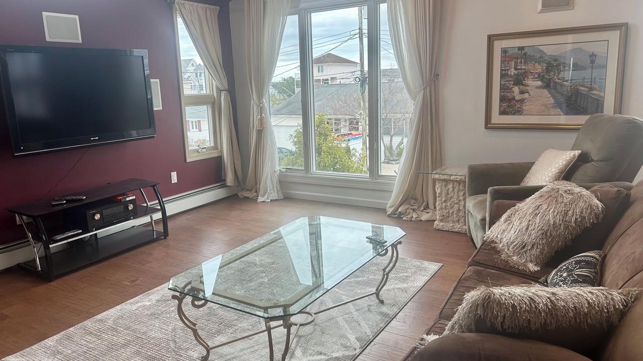 Photo of Livingroom in Ortley Beach