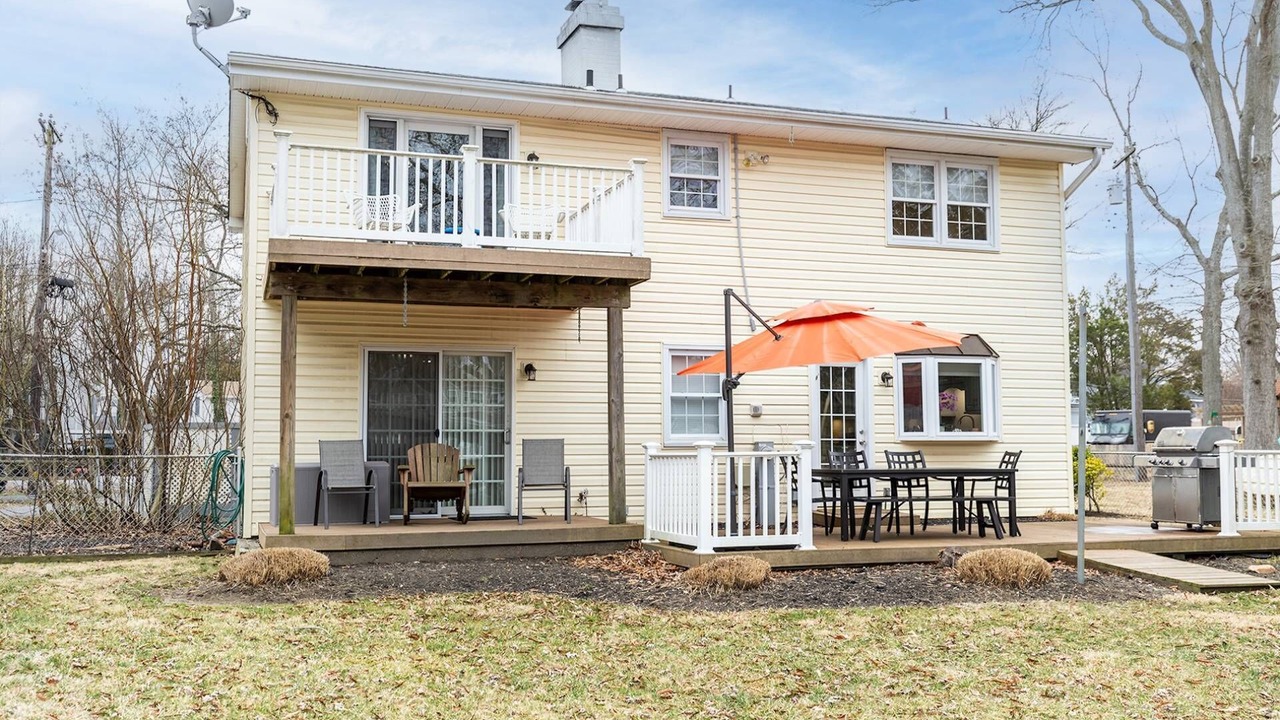 Photo of Patio Balcony in Edgewater