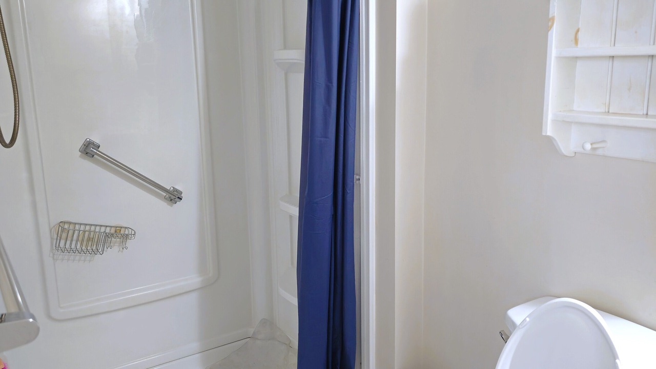 Photo of Bathroom in South Gate