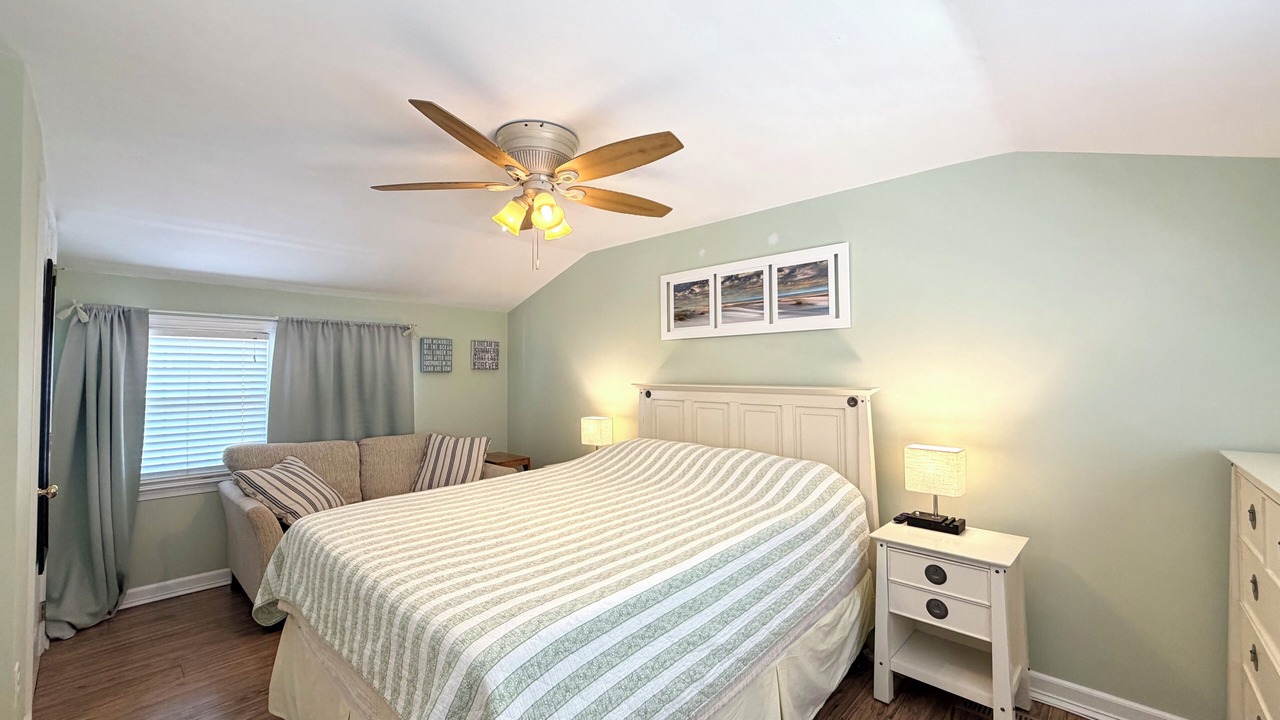 Photo of Bedroom in Stone Harbor