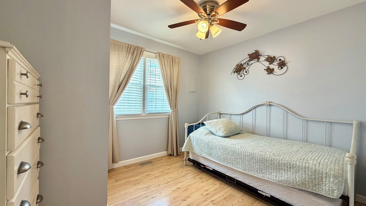 Photo of Bedroom in Stone Harbor