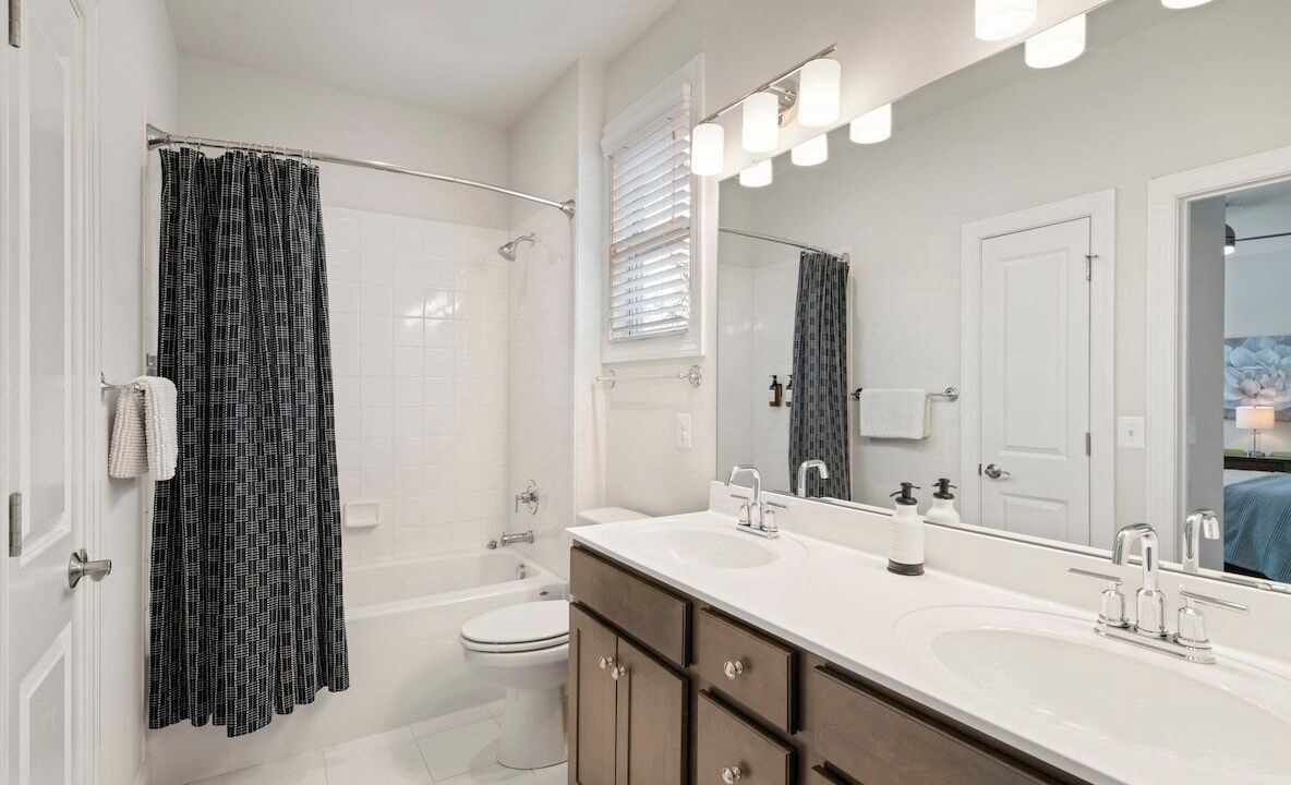 Photo of Bathroom in Windwood Coves