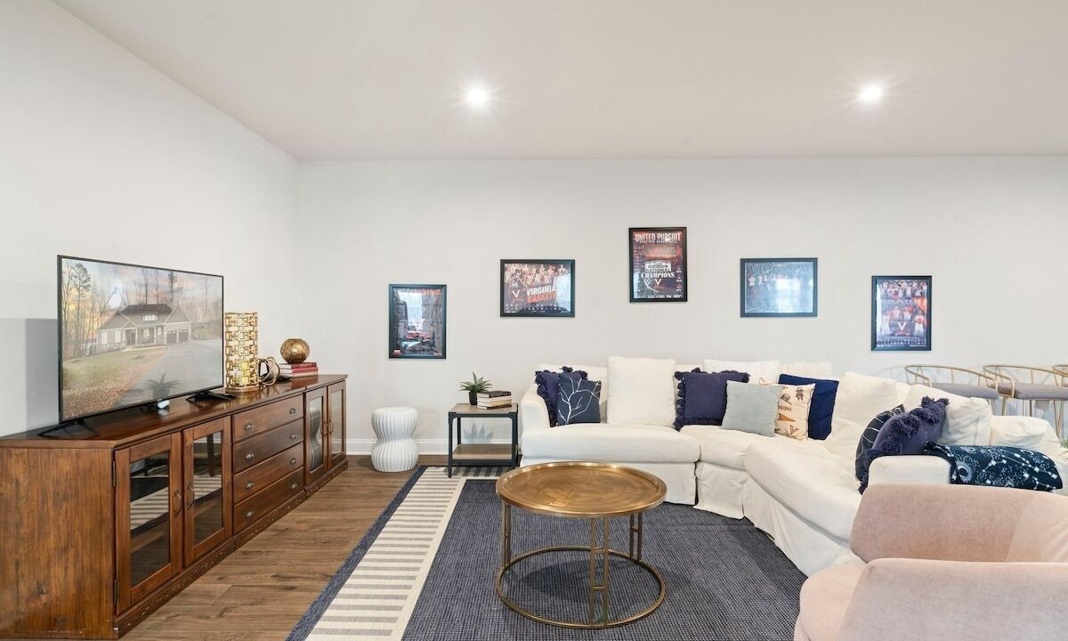 Photo of Livingroom in Windwood Coves