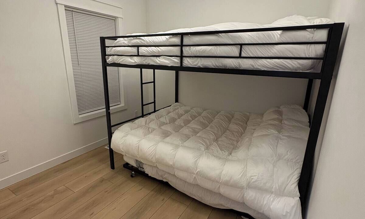 Photo of Bedroom in Twin Lakes