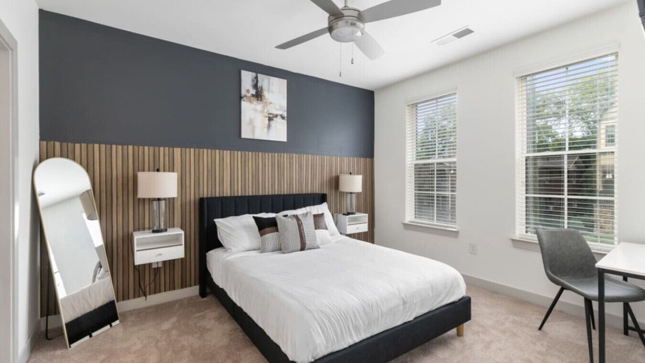 Photo of Bedroom in Forest Park