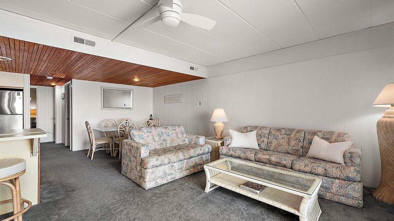 Photo of Livingroom in Sunset Island