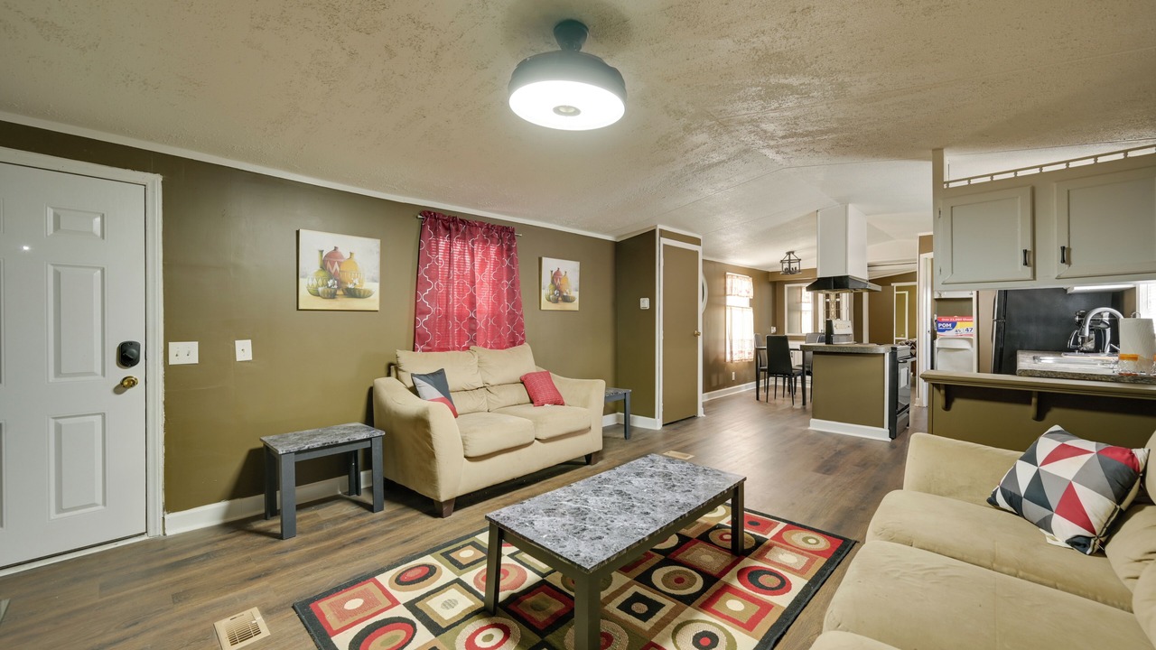 Photo of Livingroom in Crisp