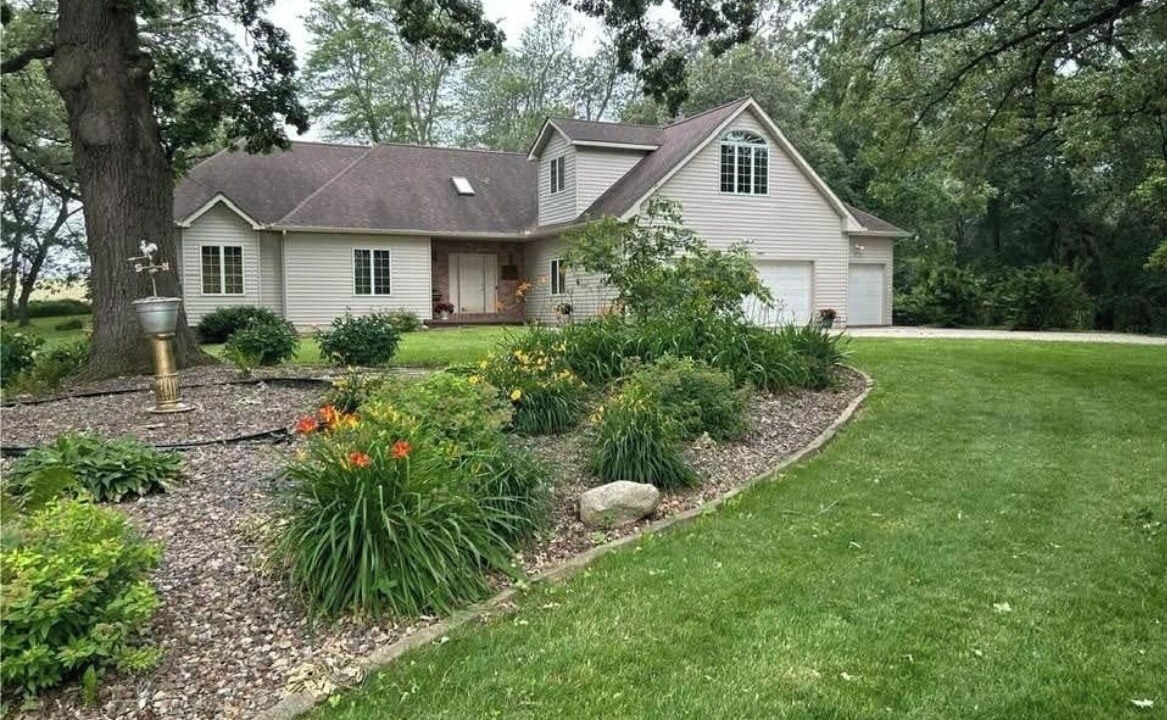 Photo of Outdoor in Clinton
