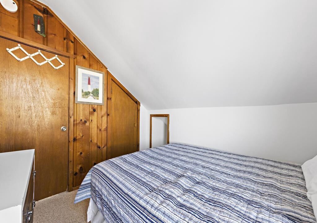 Photo of Bedroom in Ship Bottom