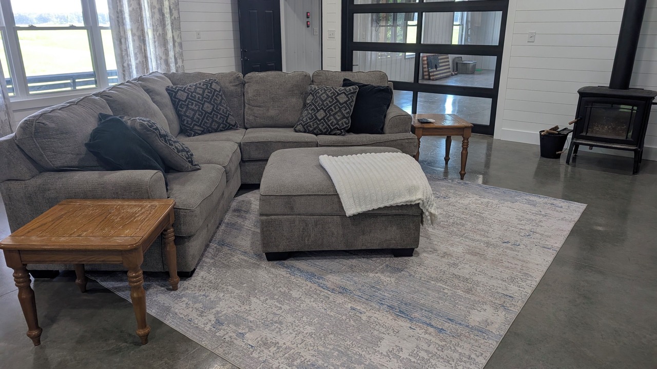 Photo of Livingroom in Monroe City