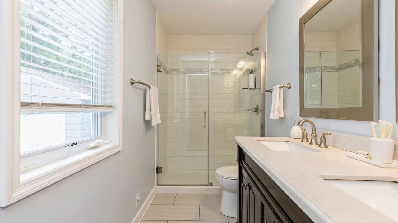 Photo of Bathroom in Des Moines